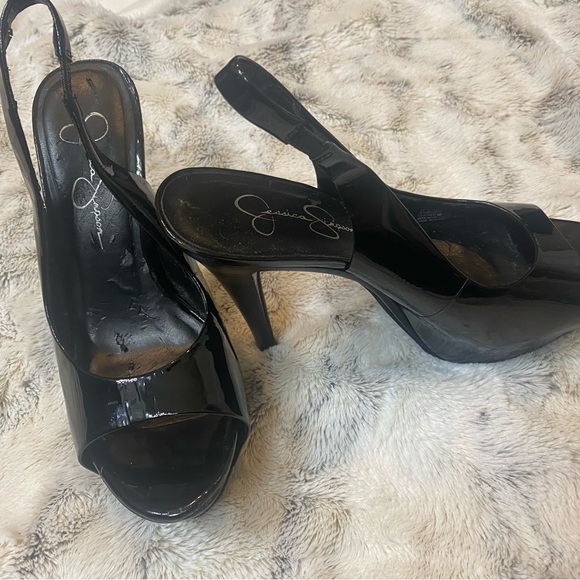Size 6.5 Jessica Simpson peep toe slingback heels with small platform in black - Picture 1 of 6